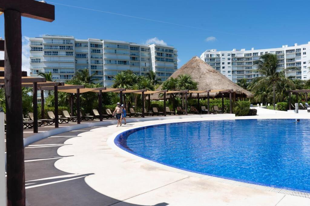 Amara By Andiani Aparthotel Cancún Esterno foto